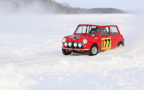 CLASSIC MINI SNOW RACE GICLEE CANVAS ART PRINT POSTER